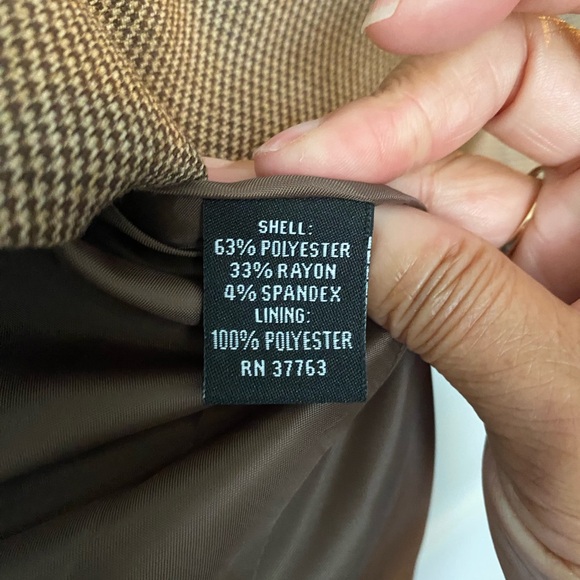 Brown Houndstooth Blazer - Picture 8 of 9